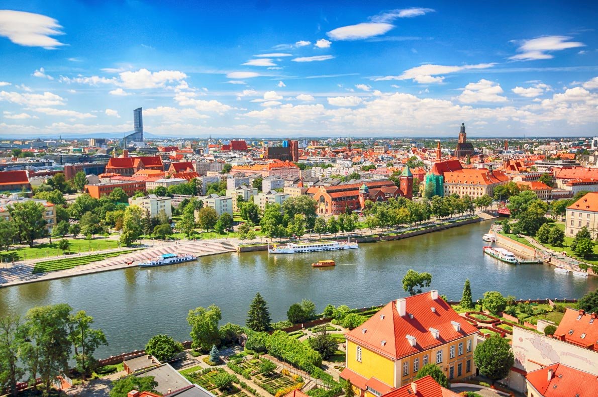 From Cafés to Corporate Spaces: HPL Table Tops Transform Polish Interiors